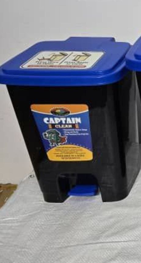 Captain Clean Pedal Waste Bin